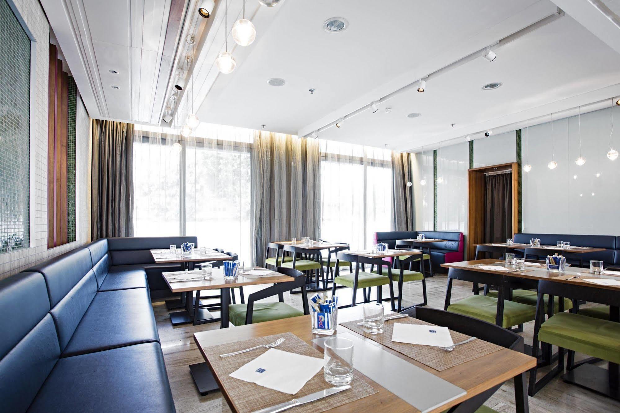 Hotel Novotel Eur 4*